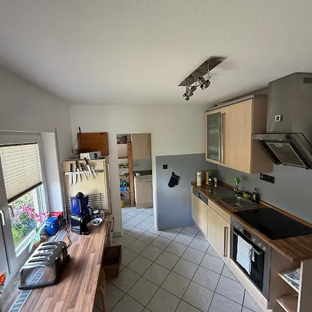 130m2 Mit Grossem Balkon Nahe Siegen شقة
